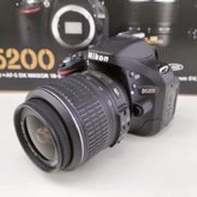 デジタル一眼レフ D5200ダブルズームキット NIKON