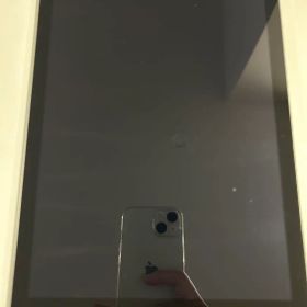 iPad Air（第1世代）64GB Wi-Fiモデル スペースグレイ