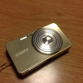 ソニー SONY デジタルカメラ Cybershot W570 1610万画素CCD 光学ｘ5 ゴールド DSC-W570/N(中古品)