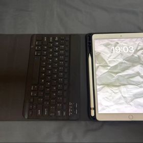 iPad Pro 10.5 256GB キーボードセット売り