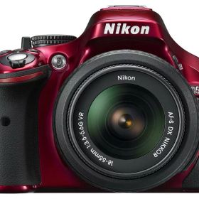 【中古】Nikon ニコン D5200 18-55 VR レンズキット レッド