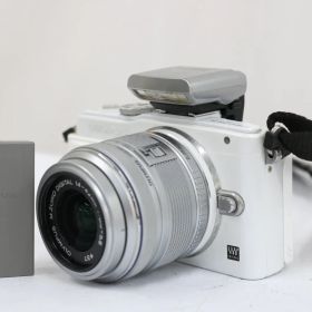 【返品保証】 【シャッター674回】オリンパス Olympus PEN Lite E-PL6 ホワイト 14-42mm F3.5-5.6 ミラーレス一眼 T137