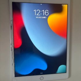 Apple iPad 第7世代 本体 シルバー 画面割れあり