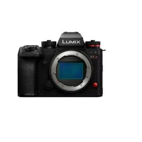 パナソニック デジタル一眼カメラ・レンズキット LUMIX S 24-105mm F4 MACRO O.I.S. DC-S1M2ESM [DCS1M2ESM]【RNH】