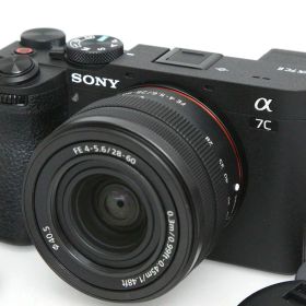 【中古】【美品】ソニー α7C II ILCE-7CM2L ズームレンズキット [ブラック] CA01-R7467-4B1A SONY Eマウント フルサイズ 5軸手ブレ補正 EVF 標準ズーム レンズ付き セット 中古