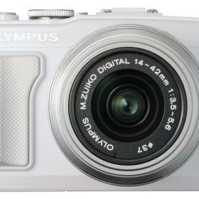 【中古】OLYMPUS ミラーレス一眼 PEN Lite E-PL6 レンズキット ホワイト E-PL6 LKIT WHT