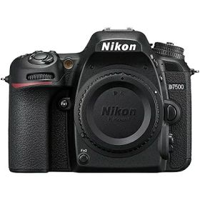 【中古】（新古品） Nikon デジタル一眼レフカメラ D7500 ボディ ブラック