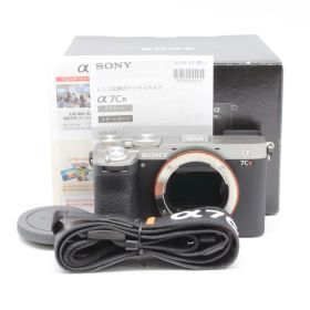 ショット数8676回、元箱付き。★新品級★ SONY ソニー α7CR ボディ シルバー [ILCE-7CR S]