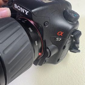 SONY α57 一眼レフカメラ 本体 AF ZOOM 100-300mm