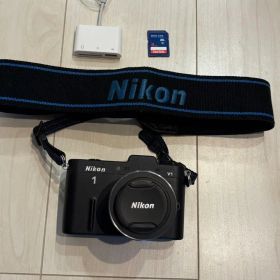 Nikon 1 V1 ミラーレス一眼 レンズ+ストラップ付