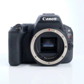 【中古】 (キヤノン) Canon EOS Kiss X9 ボディ ブラック【中古カメラ デジタル一眼】 ランク：B