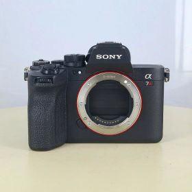 【中古】 (ソニー) SONY α7RV (ILCE-7RM5)【中古カメラ デジタル一眼】 ランク：B