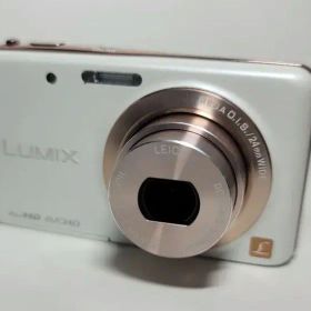 【美品】Panasonic LUMIX DMC-FX80 ホワイト