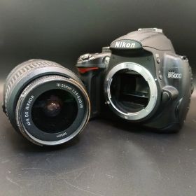 Nikon D5000 18-55 VR レンズキット ニコン デジタル一眼レフ
