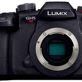 【中古】【整備済み品】 パナソニック ミラーレス一眼カメラ ルミックス GH5S ボディ ブラック DC-GH5S-K (整備済み品)