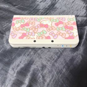 任天堂 new3ds ハローキティ きせかえプレート美品