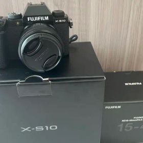 【美品】富士フイルム X-S10 XC15-45mm レンズキット