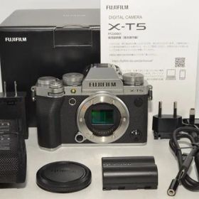 【51ショットの特上品】 富士フイルム FUJIFILM X-T5ボディ シルバー F X-T5-S ＃9533