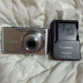 ❗️値下げ中❗️LUMIX DMC-FS7 コンパクトデジタルカメラ デジカメ