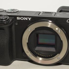 260979★ほぼ新品★SONY(ソニー) APS-C ミラーレス一眼カメラ α6400 ボディ(レンズなし) ブラック ILCE-6400 B