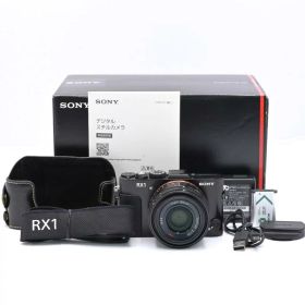 【中古】 ソニー SONY デジタルカメラ デジタルスチルカメラ Cyber-shot RX1 2430万画素CMOS 光学1倍 DSC-RX1 当店保証30日間 人気 デジカメ コンパクトデジタルカメラ 中古