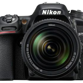 ニコン D7500 18-140 VR レンズキット