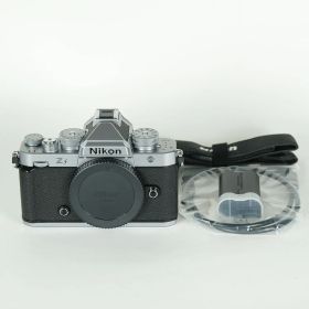 [美品 | シャッター数215回] Nikon Z f [ボディ シルバー] | Nikon Zマウント