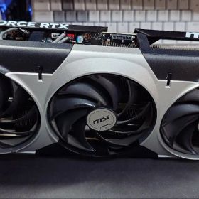 RTX 5090 32G VENTUS 3X OC＋ATX3.0/1200w電源
