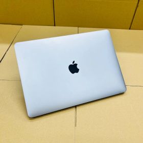 MacBook Pro 2017 A1708 USキーボード i5-2.3GHz 8GB SSD 256GB