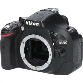 D5200【中古】
