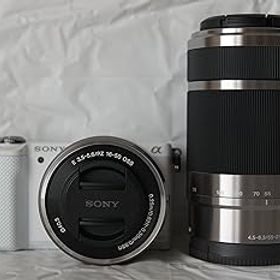 【中古】(非常に良い)SONY ミラーレス一眼 α5000 ダブルズームレンズキット ホワイト ILCE-5000Y-W