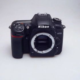 【中古】 (ニコン) Nikon D7500 ボディ【中古カメラ デジタル一眼】 ランク：AB