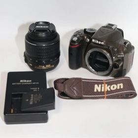 ☆美品【NIKON】D5200 + 18-55mm ショット数5,800回程