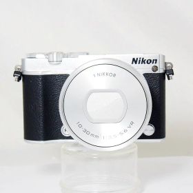 【中古】 (ニコン) Nikon ニコン 1 J5 標準パワーズームレンズキット ブラック【中古カメラ デジタル一眼】 ランク：B